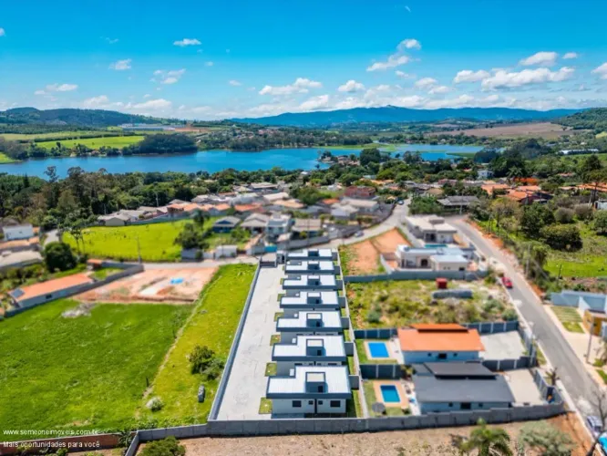 CASA EM CONDOMÍNIO VILLAGE COM 7 CASAS INDIVIDUAIS EM ATIBAIA