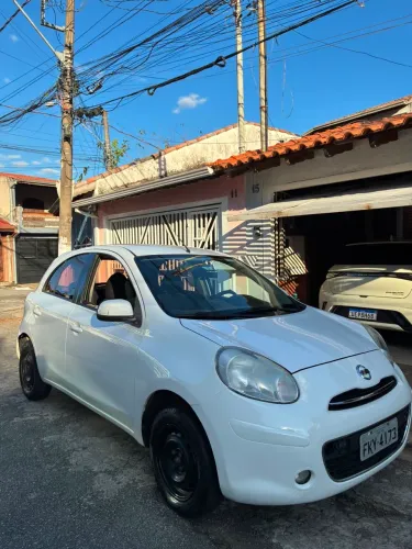 Nissan March S 1.0 16V Flex Fuel 5P 2014