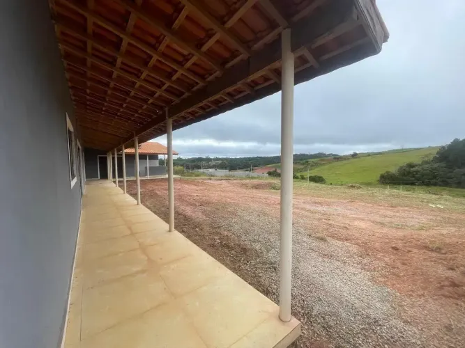 Casa com Piscina no Interior de SP