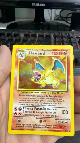 Carta Charizard 4/102