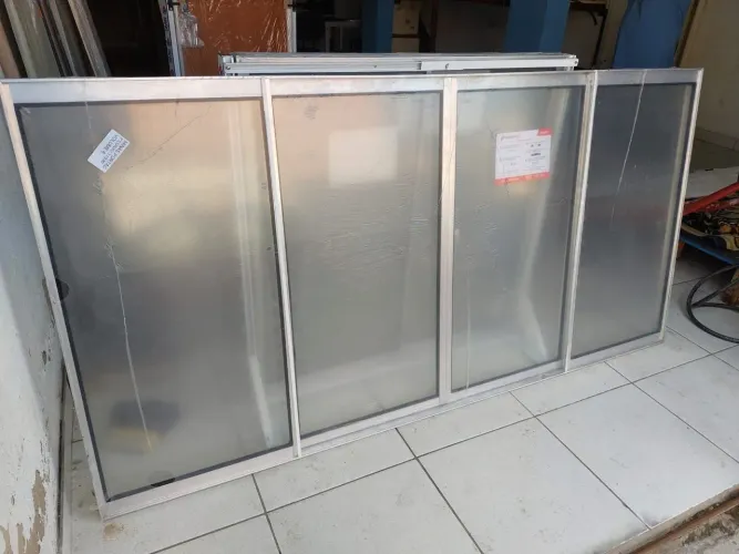 PROMOÇÃO Janela alumínio 1.00x2.00 nova 4 folhas R$ 425,00