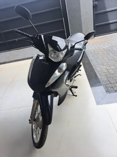 HONDA BIZ 125 ES PRETA