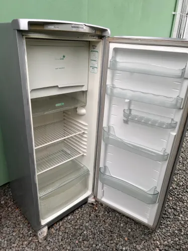 Geladeira FrostFree ENTREGO