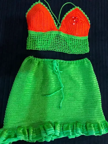 Vendo roupas, de crochê saídas de banho, Croped e muito mais