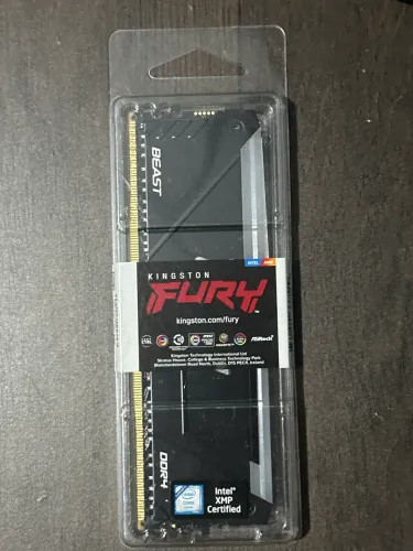 Memória RAM 2x8GB DDR4 3200mhz Kingston Fury Beast RGB