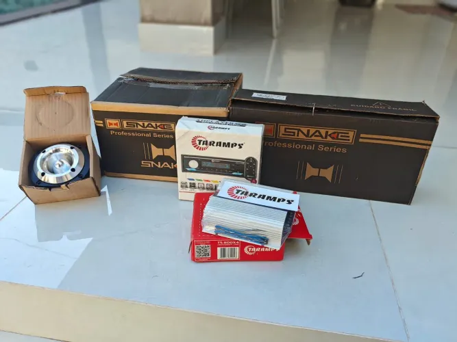 Estou vendendo esses aparelhos de som automotivo 