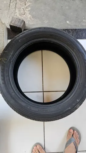 Pneus 215/50 r17 Goodyear eficient grip ótimo estado