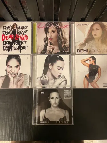Coleção CDs Demi Lovato