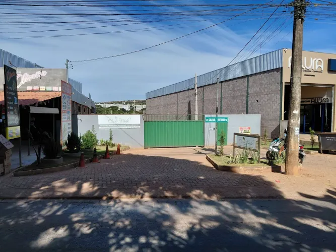 Lote no Jardim Botânico condomínio Ouro verde