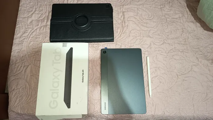 Samsung Tab A9+ (Plus) - 64gb 4gb RAM