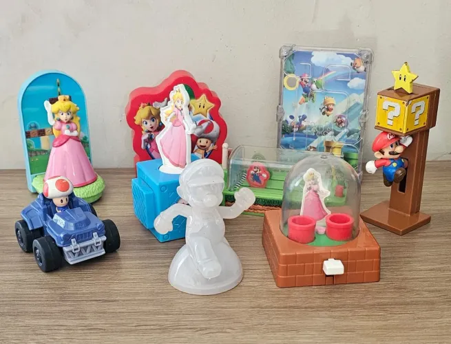 Brinquedos coleção Super Mário Bros do Mc Donald's Lote com nove