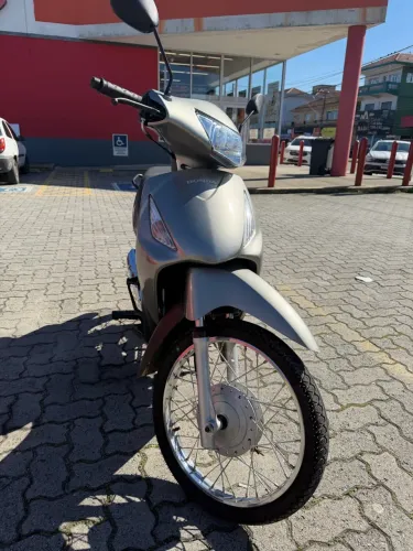 Biz 125 es