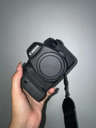 Câmera fotográfica Canon EOS 6D R$8.000,00