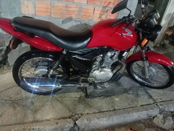 Moto em ótimo estado,bem conservada 