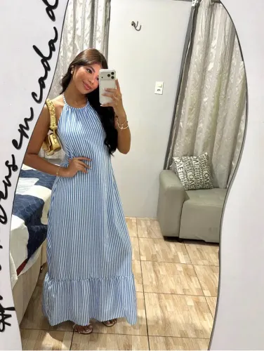 Vestido listrado azul e branco