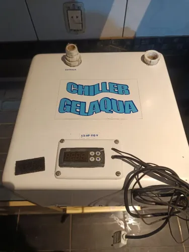 Resfriador para aquário grande Chiller Gelaqua 1/3 HP