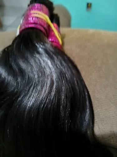 Cabelo humano andulado com 300 gramas castanho escuro 45 cm