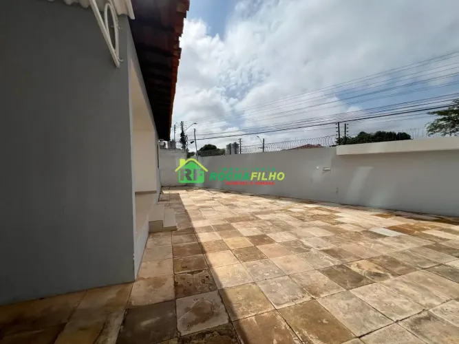 ESQUINA ESTRATÉGICA NA AV. SENADOR ÁREA LEÃO COM 651m² + ESTACIONAMENTO PARA 15 VEÍCULOS!