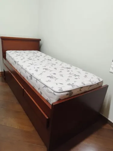 CAMA DE SOLTEIRO COM GAVETAS
