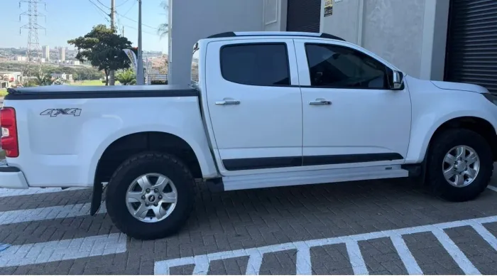 Chevrolet S10 Pick-up LT 2.8 TDI 4X4 CD Diesel AUT 2014