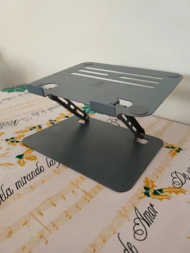 Suporte alumínio Hrebos notebook