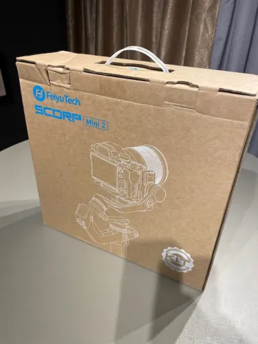estabilizador profissional FeiyuTech SCORP Mini 2