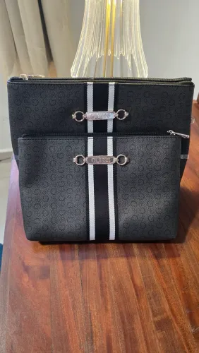 Kit Necessarie GUESS