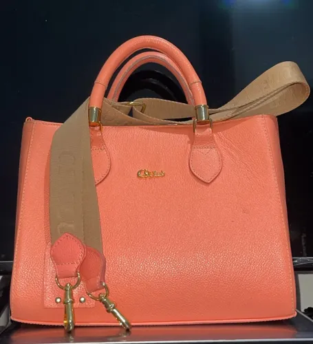Bolsa Carmen Steffens CS Club Original Couro Texturizado - Tom Coral / Salmão