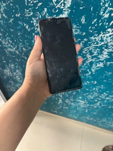 LG K71 - Tela Quebrada $ 150,00