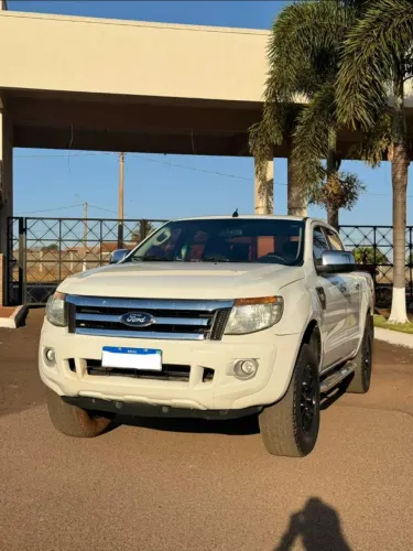Ford Ranger XLT 2.5 16V 4X2 CD Flex 2014