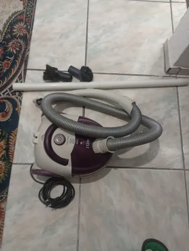 Aspirador de pó pequeno