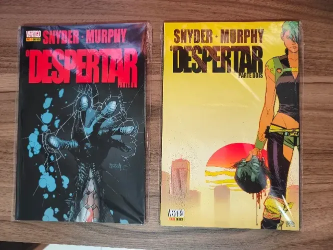 O Despertar HQ 2 volumes lacrados Snyder Vertigo