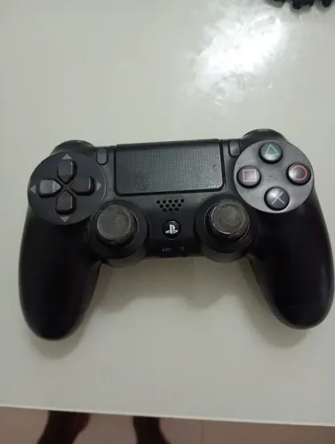 Controle ps4 original com defeito 