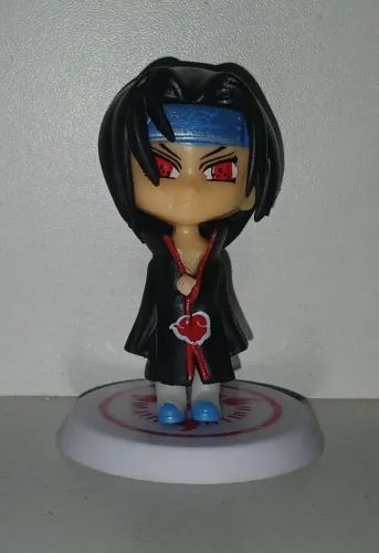 BONECO MINIATURA NARUTO ITACHI UCHIHA AKATSUKI