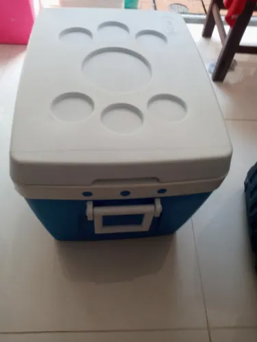 Caixa térmica MOR 75 litros