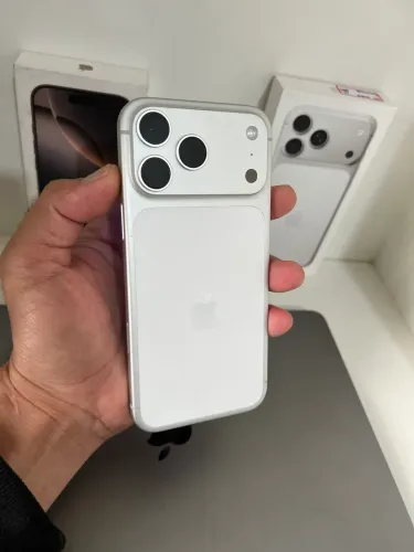 iPhone 17 Pro Max uma semana de uso na garantia a Apple
