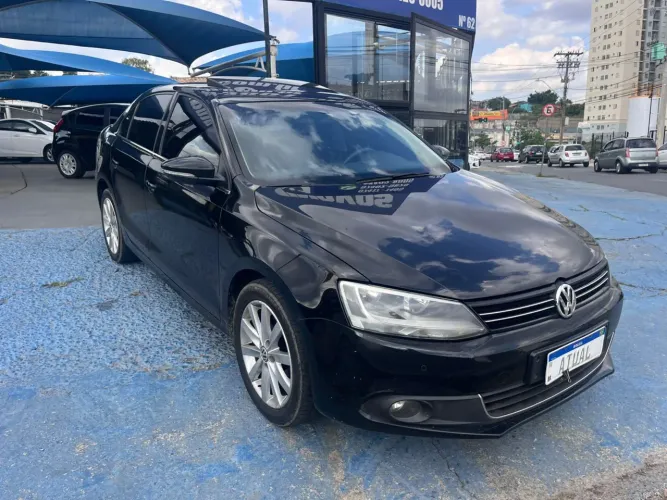 Volkswagen Jetta Comfortline 2.0 T.flex 8V 4P Tipt. 2011