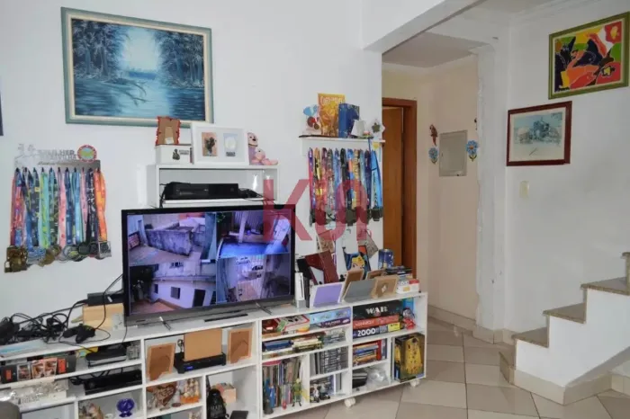 Imperdível: Casa de Luxo com 4 Quartos e 2 Suítes à Venda em (Cidade) no Bairro (Bairro) -