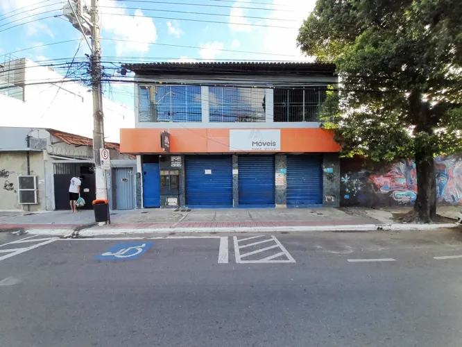 Loja / Salão / Ponto Comercial para alugar em Vitória