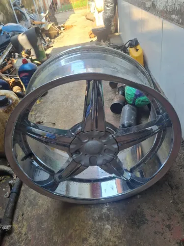 Vendo rodas cromadas aro22 