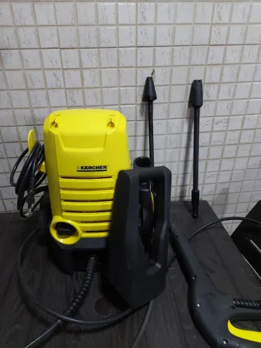 Lava Jato Karcher k2 350 pouco uso