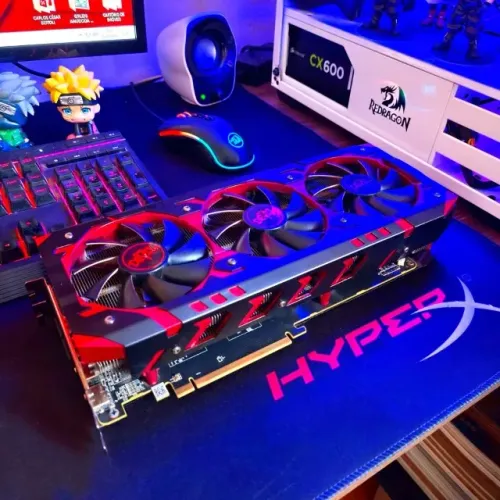 Placa de Vídeo AMD RX Vega 64 Red Devil 8GB Triple Fan Top de Linha Semi Nova
