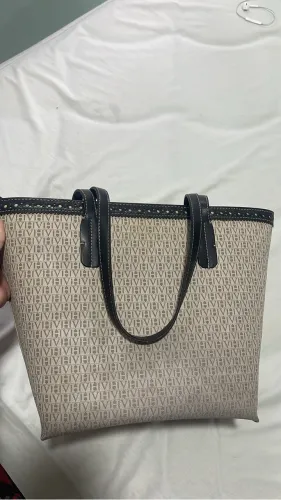 Bolsa Victor Hugo - Branca com detalhes preto