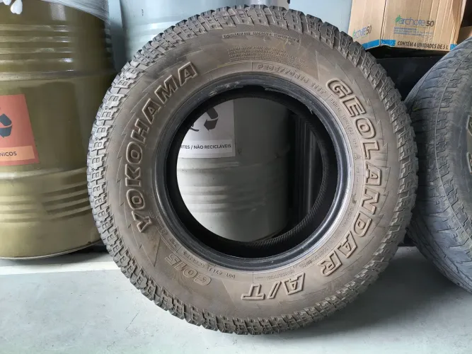 Pneus Yokohama 265/70 R16