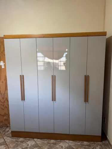 Guarda roupa Viena 