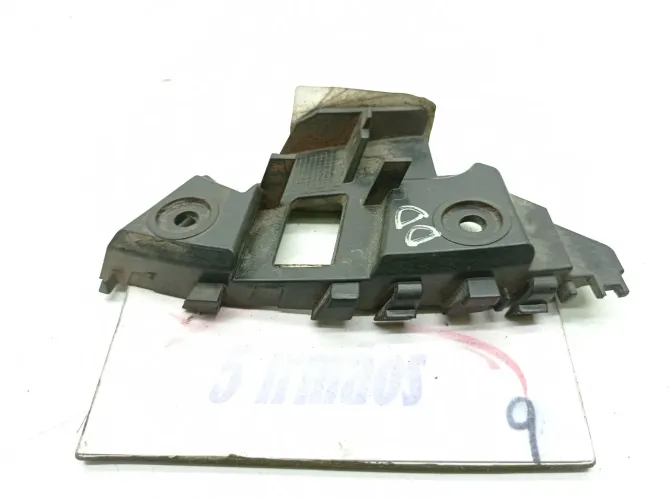 Guia Direita Parachoque Dianteiro Vw Jetta Tsi 2.0 2012 