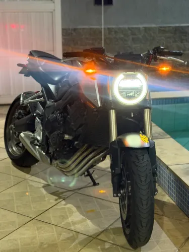 CB650R 2020 (NOVA HORNET)