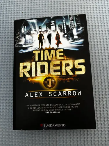 livro time riders 1 alex scarrow