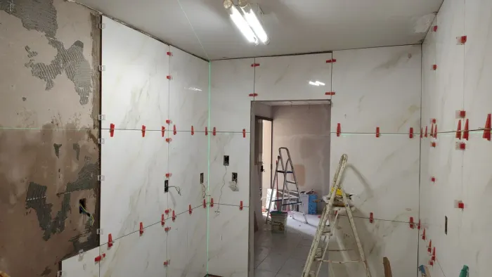 Pintor Profissional, Assentamento de cerâmica e porcelanato, gesso, elétrica e hidráulica
