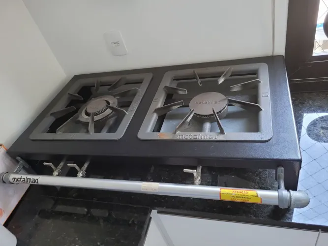Fogão industrial a gás baixa pressão 2 grelhas 40cm